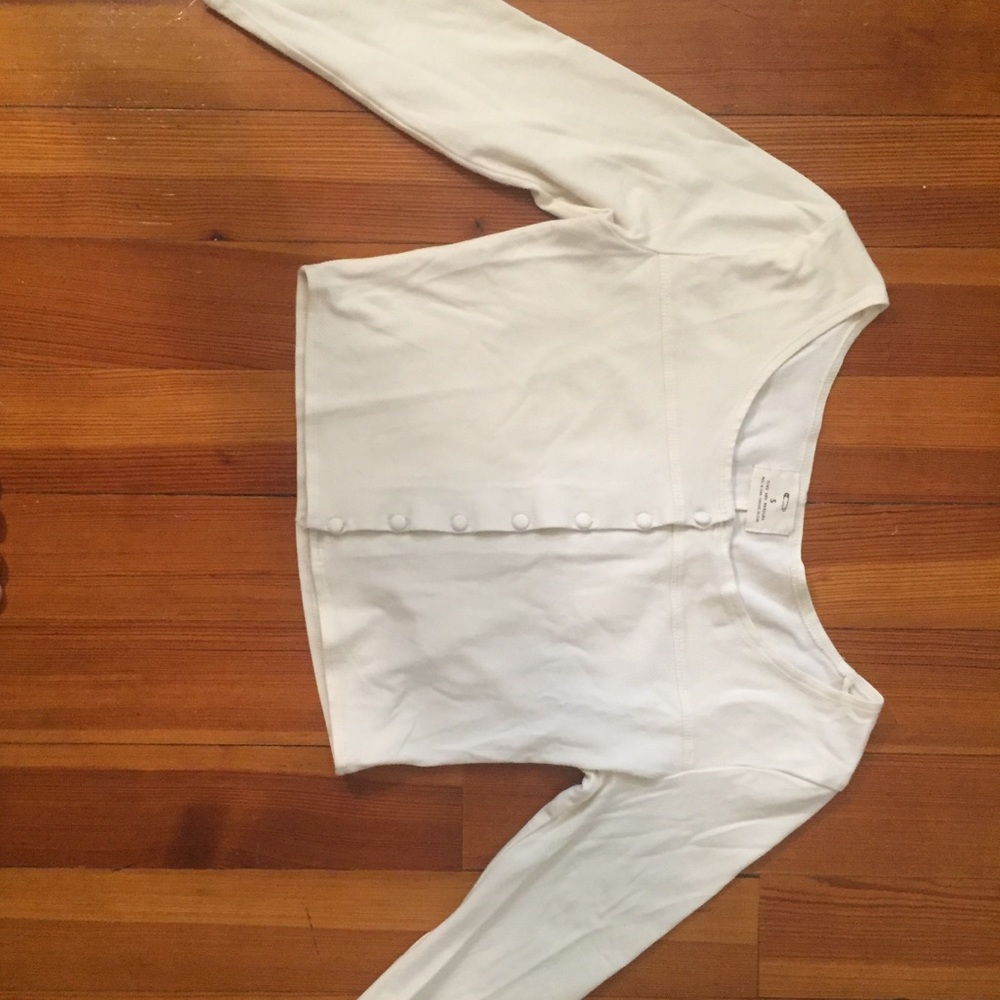 Button front top